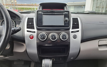 Mitsubishi Pajero Sport II рестайлинг, 2014 год, 2 298 000 рублей, 15 фотография