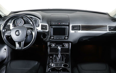 Volkswagen Touareg III, 2015 год, 3 498 000 рублей, 13 фотография
