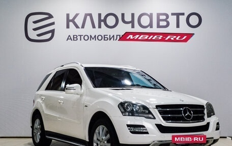 Mercedes-Benz M-Класс, 2011 год, 2 100 000 рублей, 3 фотография