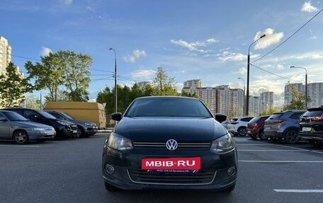 Volkswagen Polo VI (EU Market), 2013 год, 880 000 рублей, 3 фотография