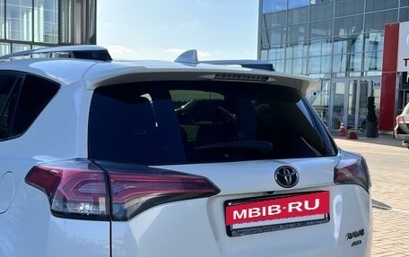 Toyota RAV4, 2017 год, 2 850 000 рублей, 4 фотография