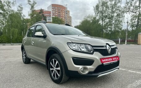 Renault Sandero II рестайлинг, 2018 год, 990 000 рублей, 2 фотография