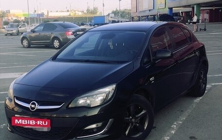 Opel Astra J, 2013 год, 1 120 000 рублей, 4 фотография