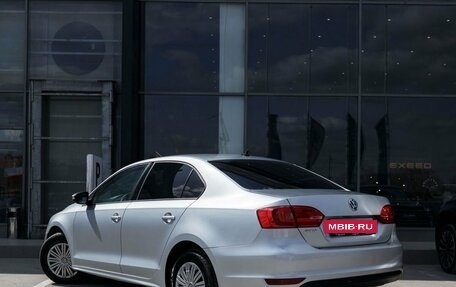 Volkswagen Jetta VI, 2013 год, 1 230 000 рублей, 2 фотография