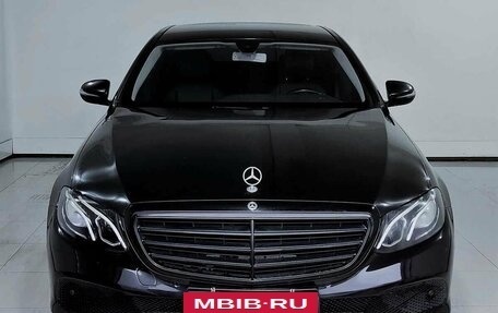 Mercedes-Benz E-Класс, 2017 год, 2 299 000 рублей, 2 фотография