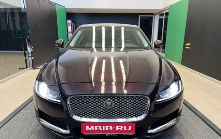 Jaguar XF II, 2016 год, 2 200 000 рублей, 2 фотография