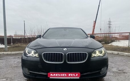 BMW 5 серия, 2012 год, 1 555 000 рублей, 2 фотография