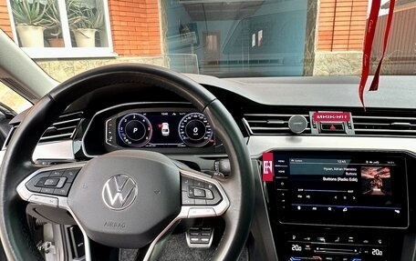 Volkswagen Passat B8 рестайлинг, 2020 год, 3 749 999 рублей, 17 фотография