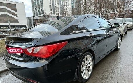 Hyundai Sonata VI, 2011 год, 990 000 рублей, 6 фотография