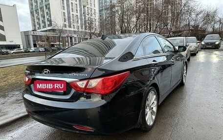 Hyundai Sonata VI, 2011 год, 990 000 рублей, 7 фотография