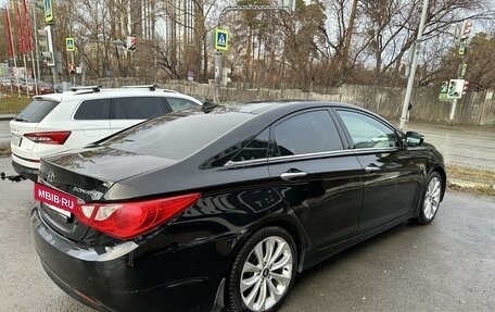 Hyundai Sonata VI, 2011 год, 990 000 рублей, 5 фотография