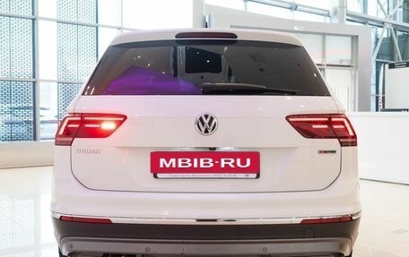 Volkswagen Tiguan II, 2019 год, 3 250 000 рублей, 9 фотография