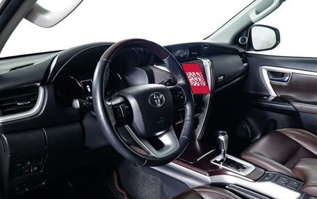 Toyota Fortuner II, 2018 год, 4 298 000 рублей, 17 фотография