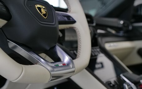 Lamborghini Urus I, 2023 год, 50 190 000 рублей, 24 фотография