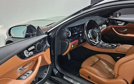 Mercedes-Benz E-Класс, 2020 год, 3 950 000 рублей, 8 фотография