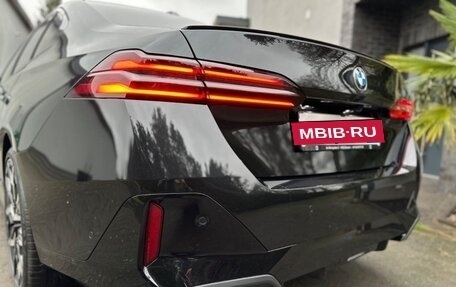 BMW 5 серия, 2024 год, 8 200 000 рублей, 10 фотография