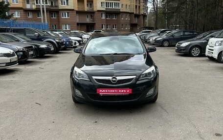 Opel Astra J, 2011 год, 940 000 рублей, 5 фотография