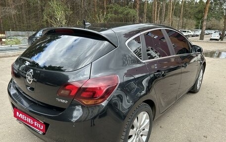 Opel Astra J, 2011 год, 940 000 рублей, 13 фотография