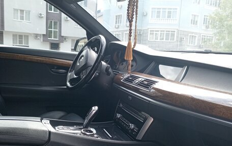 BMW 5 серия, 2010 год, 1 900 000 рублей, 7 фотография