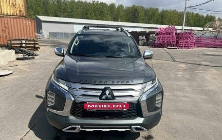 Mitsubishi Pajero Sport III рестайлинг, 2022 год, 5 950 000 рублей, 2 фотография