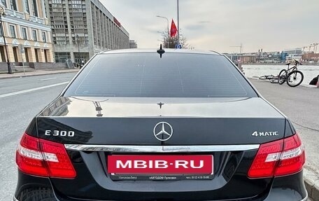 Mercedes-Benz E-Класс, 2012 год, 1 980 000 рублей, 7 фотография