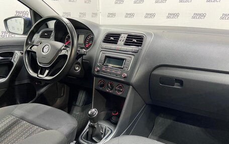 Volkswagen Polo VI (EU Market), 2017 год, 1 050 000 рублей, 3 фотография