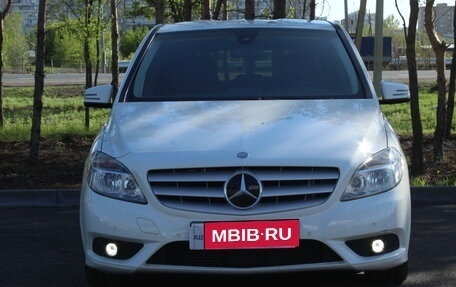 Mercedes-Benz B-Класс, 2013 год, 1 420 000 рублей, 2 фотография