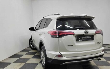 Toyota RAV4, 2017 год, 3 130 000 рублей, 6 фотография