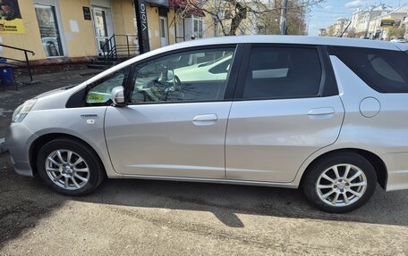 Honda Fit Shuttle I рестайлинг, 2014 год, 1 200 000 рублей, 4 фотография