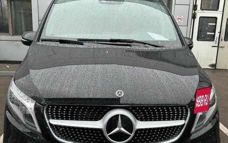 Mercedes-Benz V-Класс, 2020 год, 9 600 000 рублей, 2 фотография