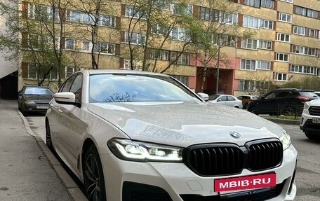 BMW 5 серия, 2020 год, 5 100 000 рублей, 3 фотография
