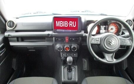 Suzuki Jimny, 2021 год, 1 900 000 рублей, 9 фотография