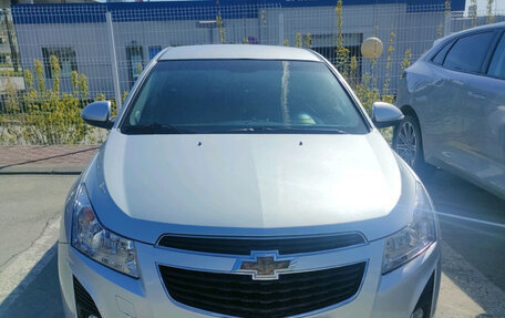 Chevrolet Cruze II, 2013 год, 949 000 рублей, 2 фотография