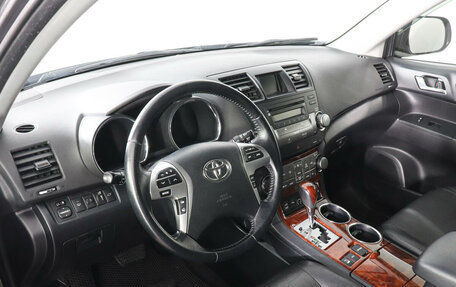 Toyota Highlander III, 2011 год, 2 450 000 рублей, 9 фотография