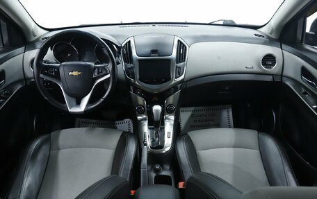 Chevrolet Cruze II, 2015 год, 995 000 рублей, 9 фотография