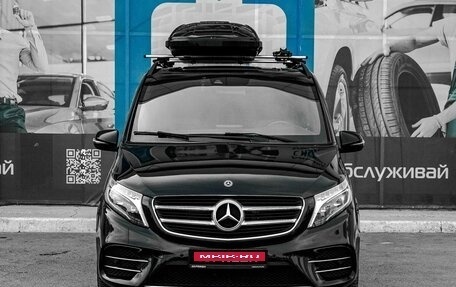 Mercedes-Benz V-Класс, 2018 год, 5 649 000 рублей, 3 фотография