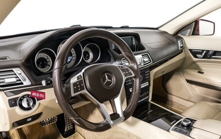 Mercedes-Benz E-Класс, 2015 год, 3 000 000 рублей, 11 фотография