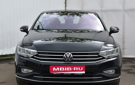 Volkswagen Passat B8 рестайлинг, 2021 год, 3 133 000 рублей, 2 фотография