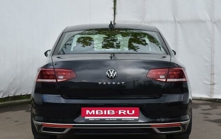 Volkswagen Passat B8 рестайлинг, 2021 год, 3 133 000 рублей, 6 фотография