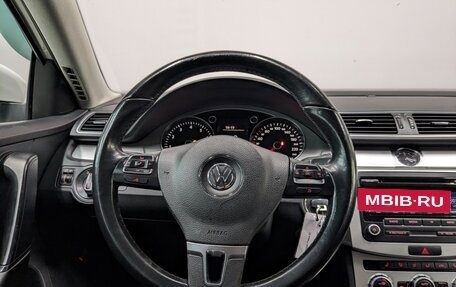 Volkswagen Passat B7, 2013 год, 1 099 000 рублей, 3 фотография