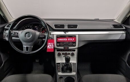 Volkswagen Passat B7, 2013 год, 1 099 000 рублей, 10 фотография