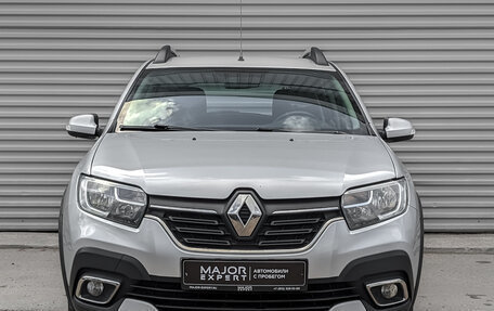 Renault Sandero II рестайлинг, 2020 год, 1 395 000 рублей, 2 фотография