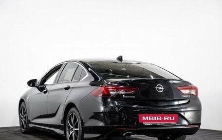 Opel Insignia II рестайлинг, 2017 год, 1 895 000 рублей, 4 фотография