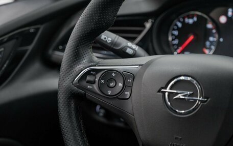 Opel Insignia II рестайлинг, 2017 год, 1 895 000 рублей, 13 фотография