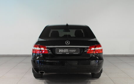 Mercedes-Benz E-Класс, 2012 год, 1 715 000 рублей, 2 фотография