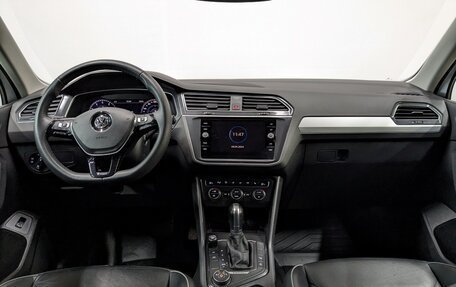 Volkswagen Tiguan II, 2018 год, 3 250 000 рублей, 5 фотография