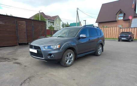 Mitsubishi Outlander III рестайлинг 3, 2011 год, 1 350 000 рублей, 1 фотография