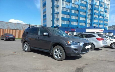 Mitsubishi Outlander III рестайлинг 3, 2011 год, 1 350 000 рублей, 3 фотография