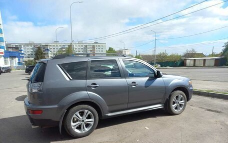 Mitsubishi Outlander III рестайлинг 3, 2011 год, 1 350 000 рублей, 7 фотография