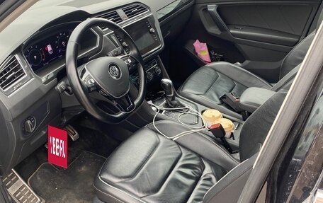 Volkswagen Tiguan II, 2019 год, 2 675 000 рублей, 10 фотография